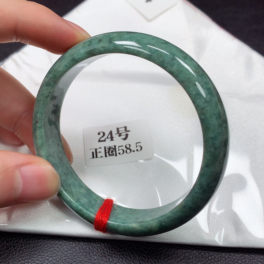 翡翠手镯未镶嵌24号
