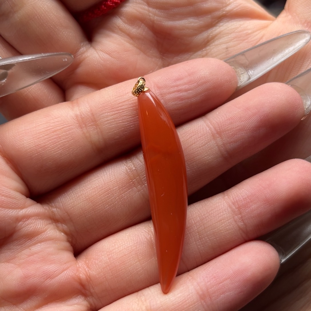 南红玛瑙吊坠(不含链)18K金镶嵌