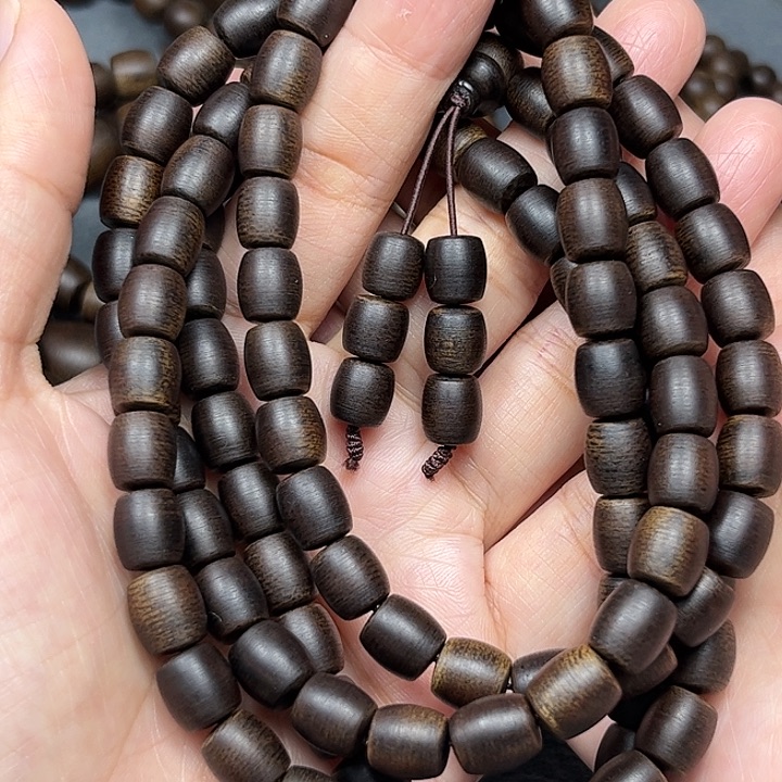 宋***李沉香沉香碎屑白棋玉化0.8