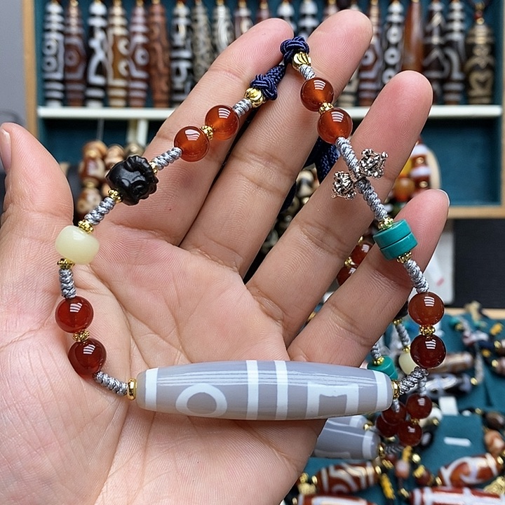 玛瑙/玉髓颈饰合金