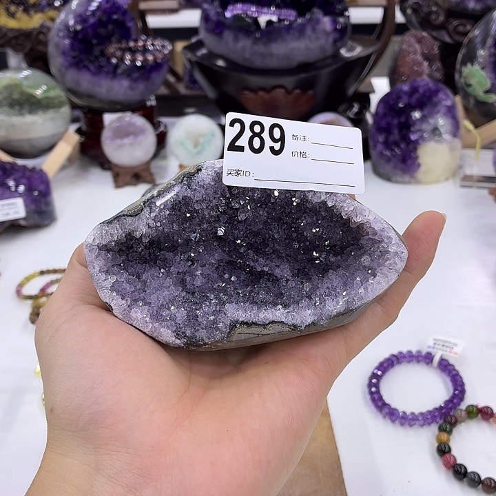 水晶大型摆件（非配饰）未镶嵌