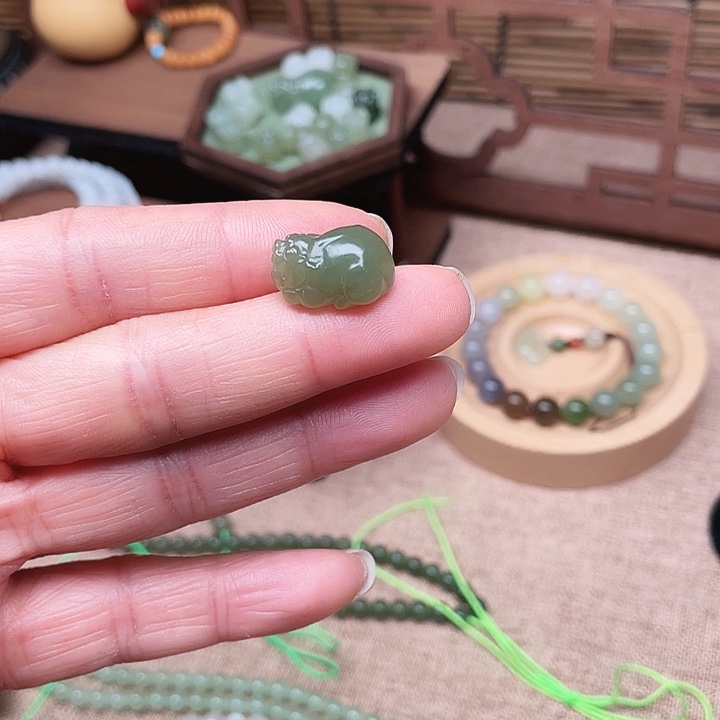 和田玉未镶嵌挂件貔貅小号