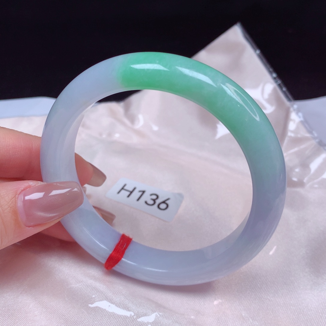 翡翠手镯未镶嵌手镯59