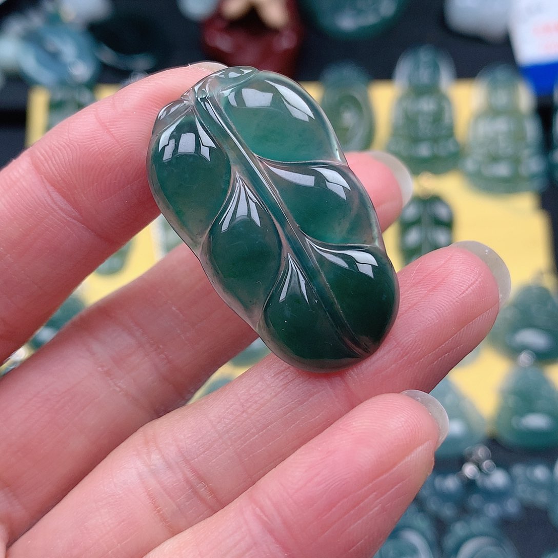 翡翠吊坠(不含链)未镶嵌吊坠