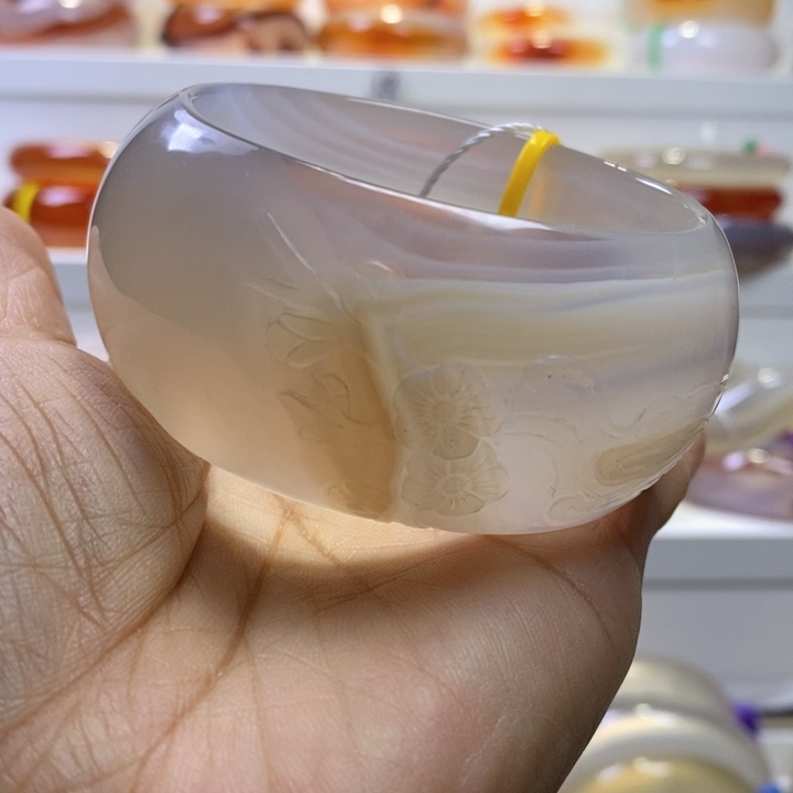 玛瑙/玉髓手镯未镶嵌