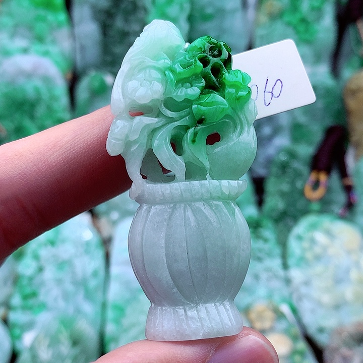 翡翠吊坠(不含链)未镶嵌