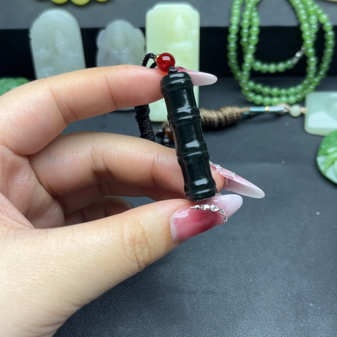 未镶嵌和田玉珠宝半成品