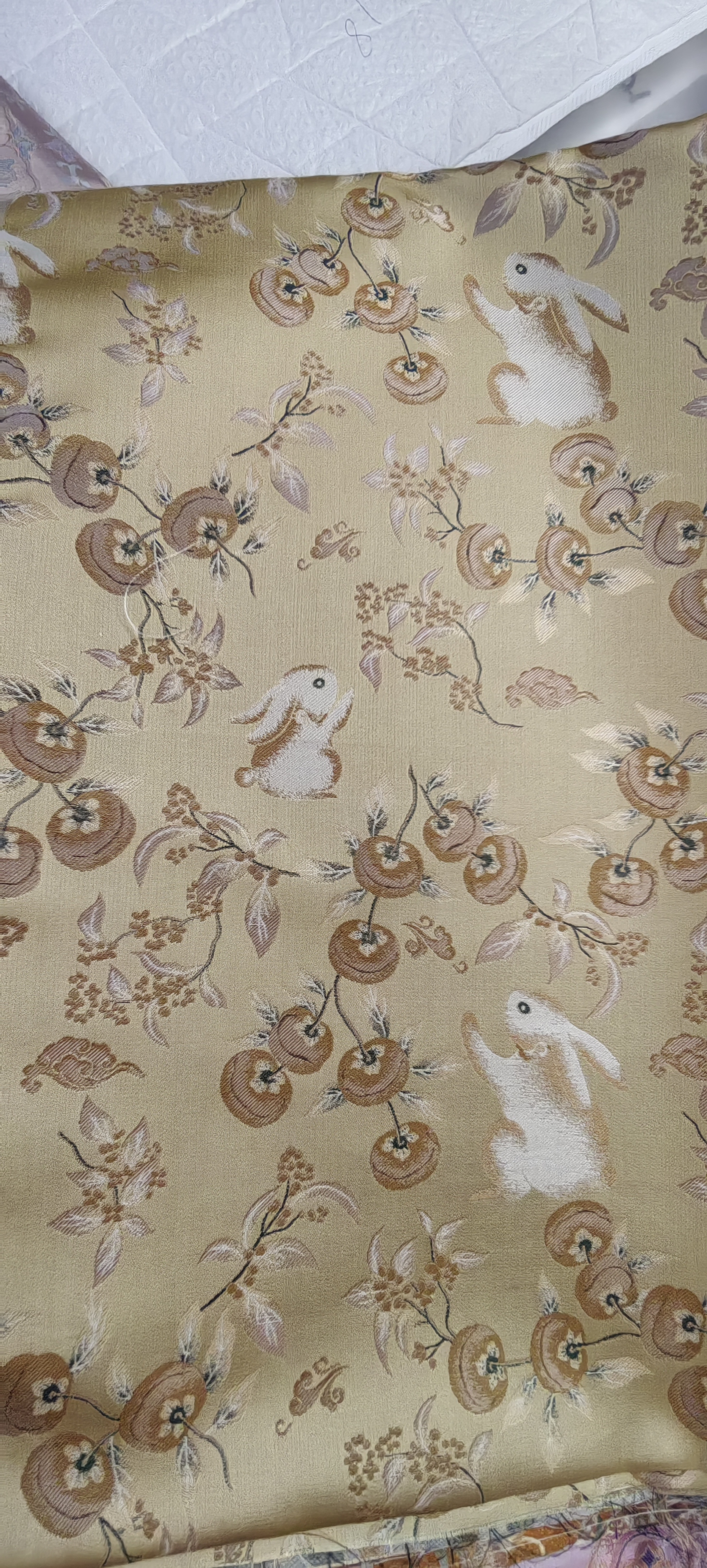 柿柿如意玉兔老宋140幅宽满分满桑蚕丝宋锦面料