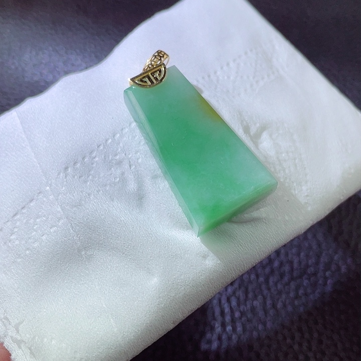 定制翡翠18K金镶嵌翡翠