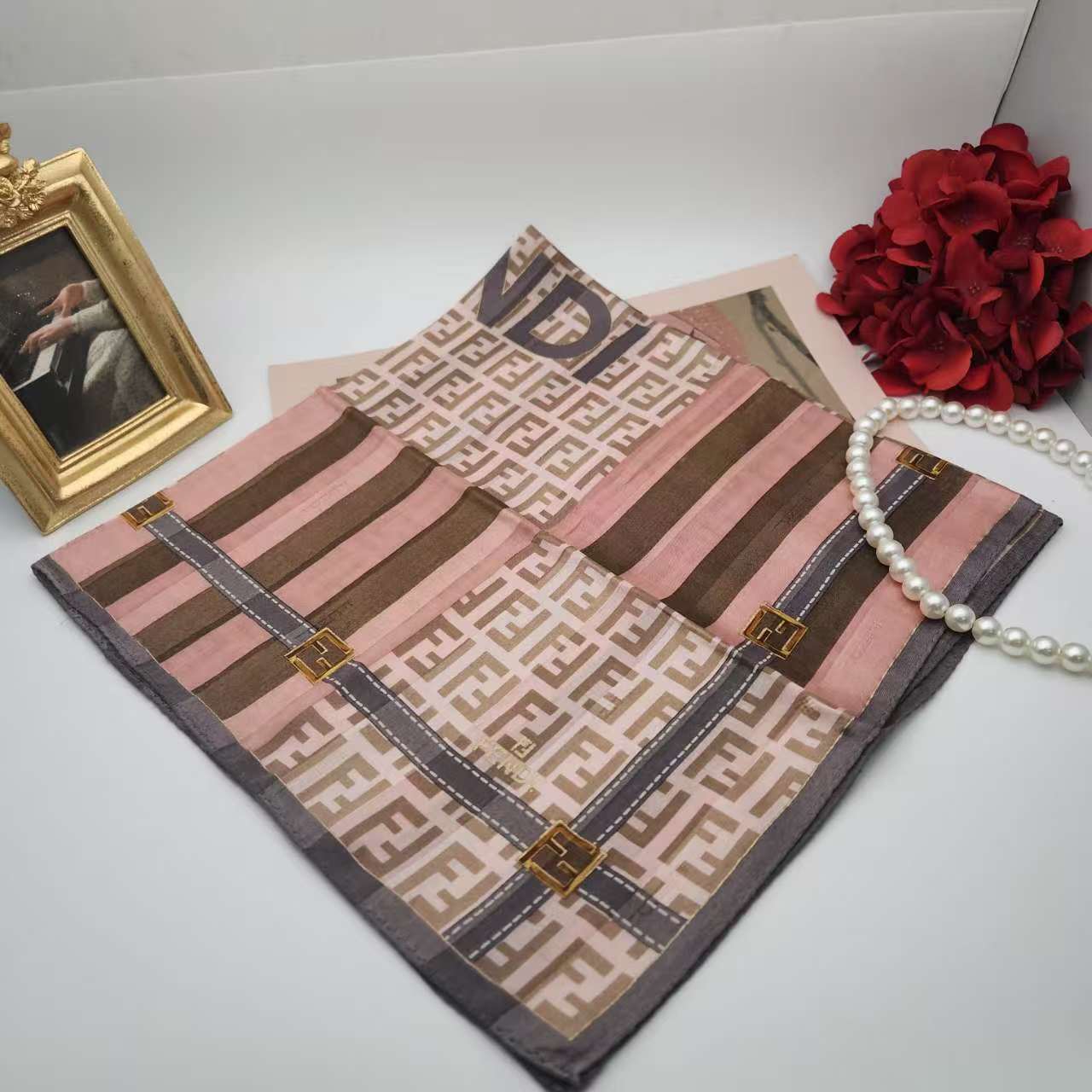 99新 FENDI/芬迪 海囤/芬迪/丝巾/xh93693