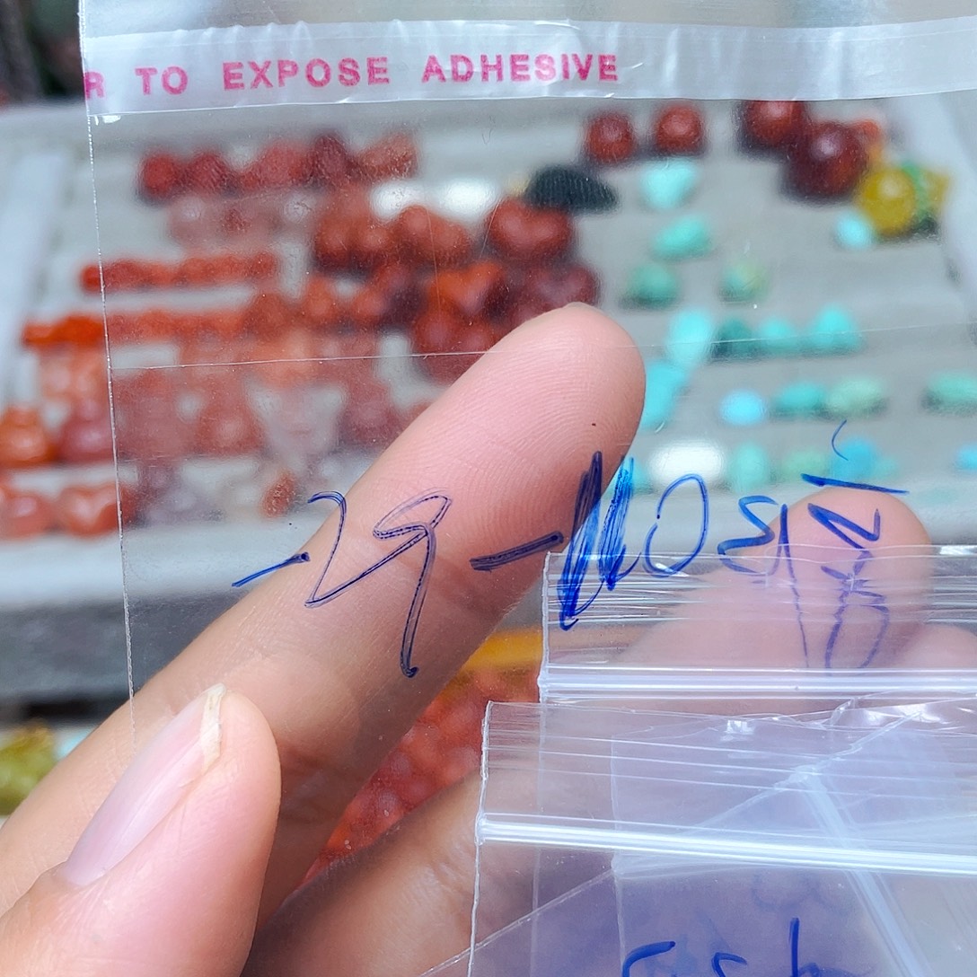 葑***燃和田玉未镶嵌挂件订制