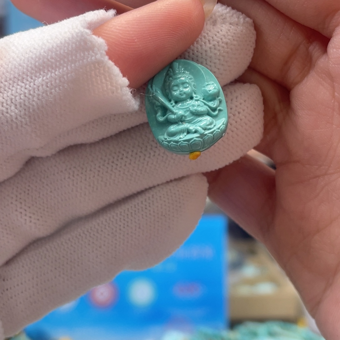 绿松石未镶嵌挂件