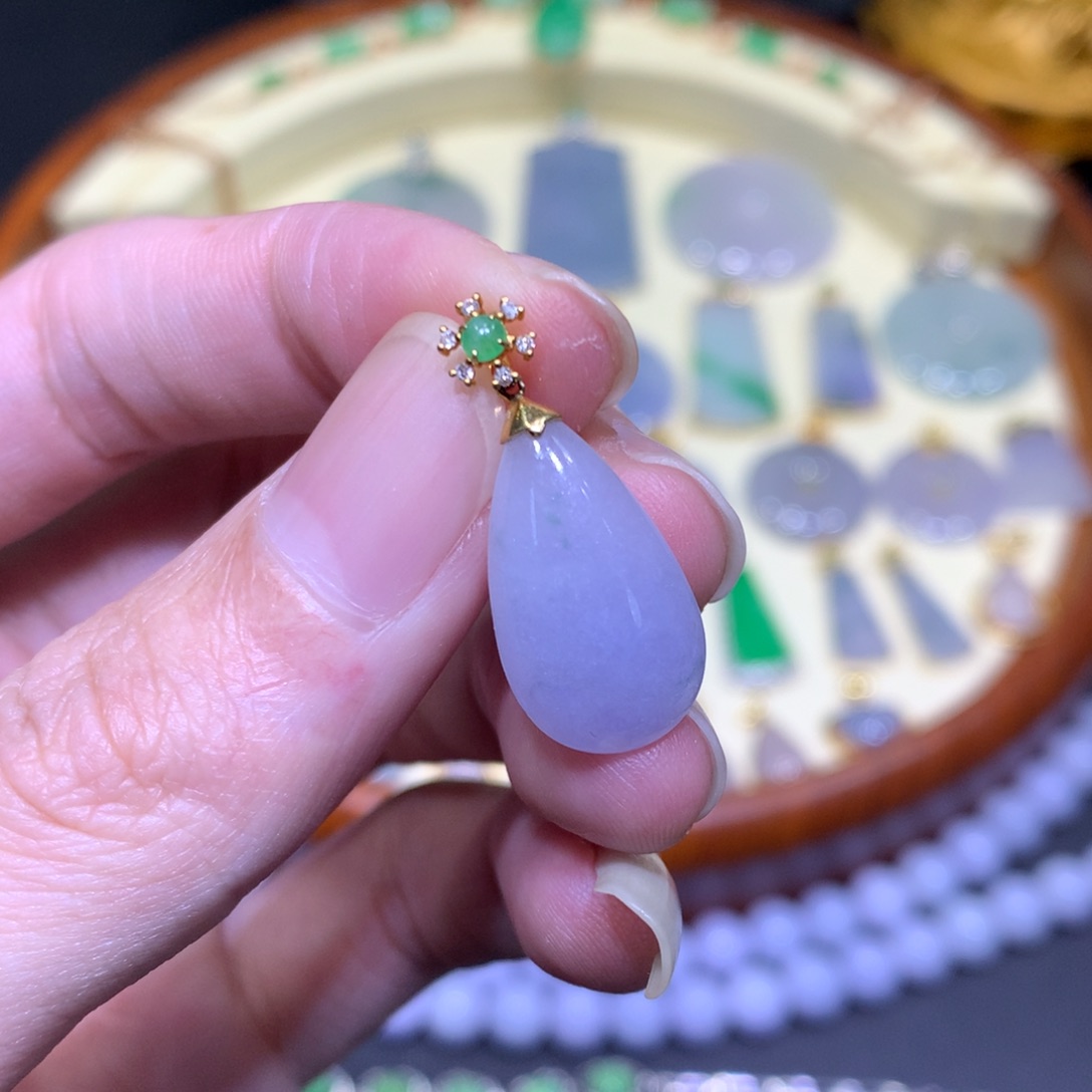 翡翠吊坠(不含链)18K金镶嵌
