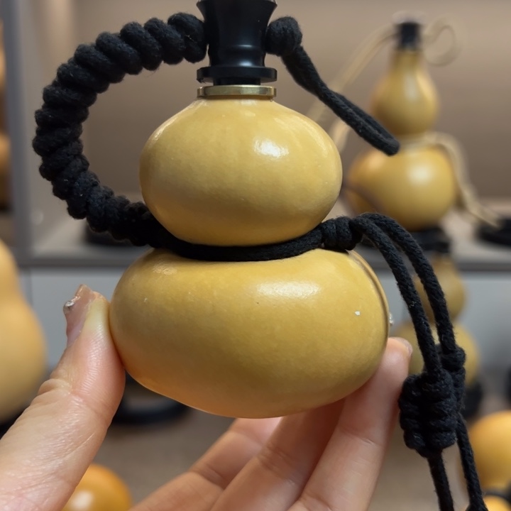 图图图图同学我摸摸哦