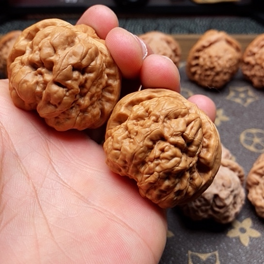 文玩核桃把件勇*蛤蟆