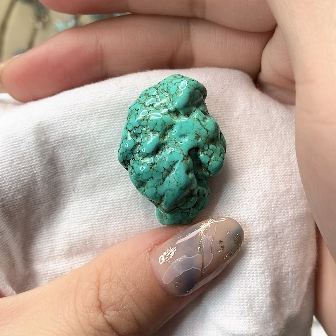 绿松石未镶嵌珠宝奇石