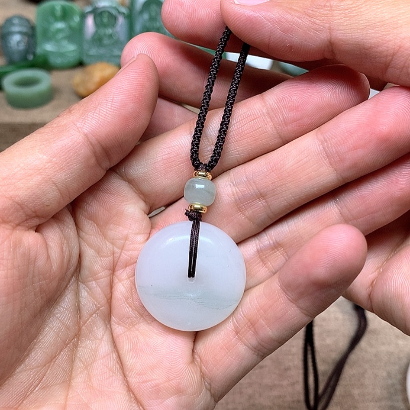 【闪购商品】石英质玉手链未镶嵌