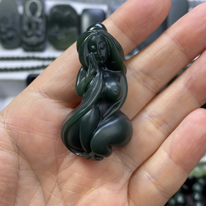 和田玉未镶嵌挂件