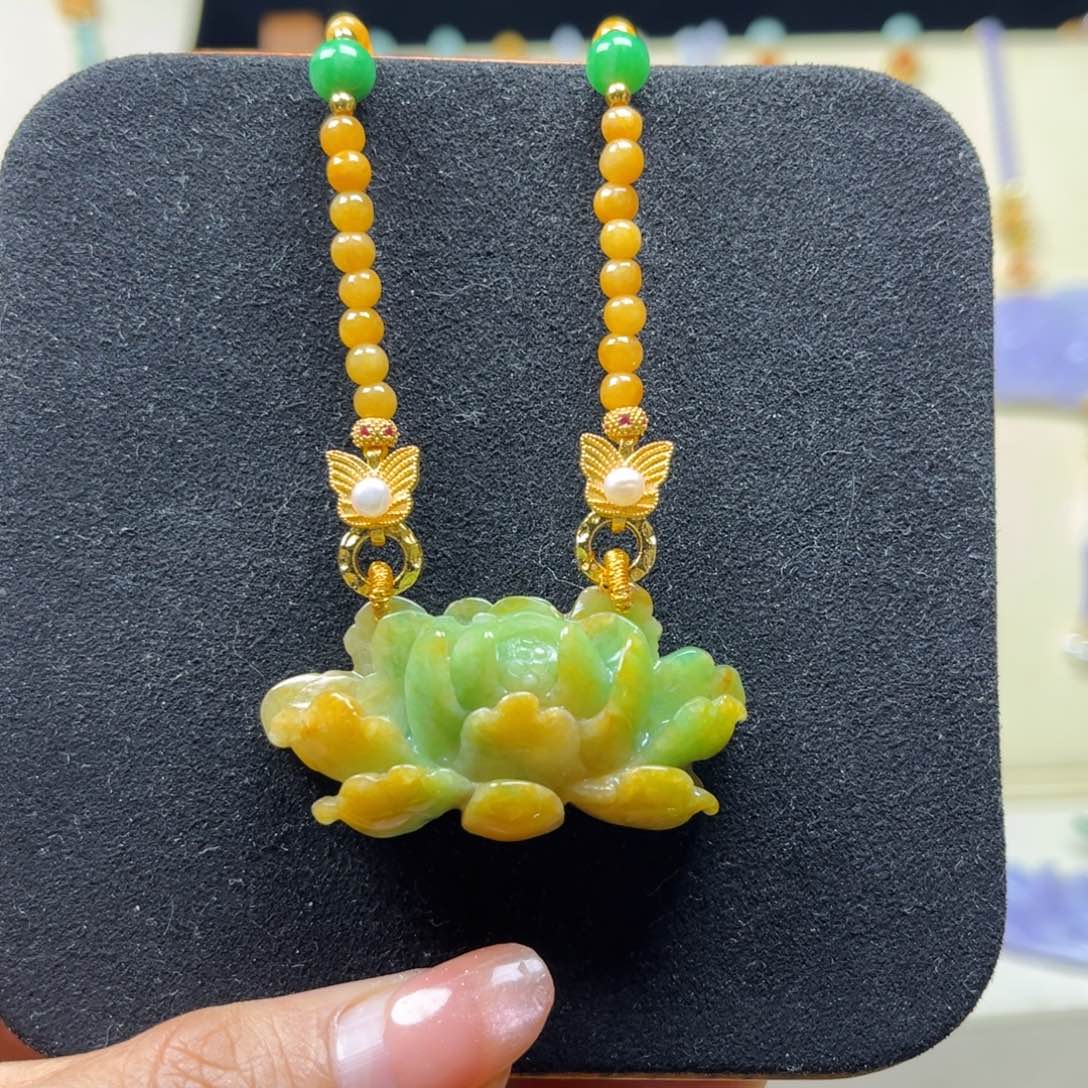 翡翠未镶嵌颈饰天然翡翠