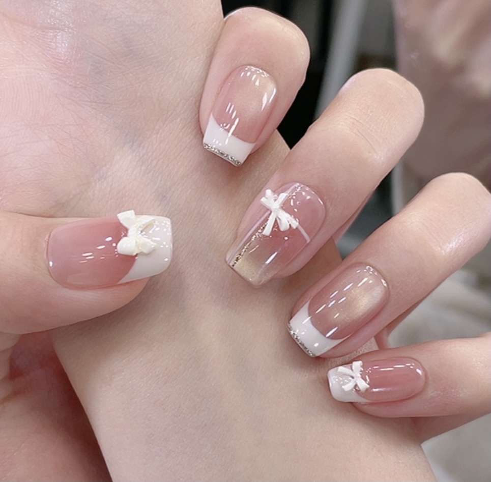 【微甜少女】春季感美甲纯欲猫眼白色蝴蝶结显白纯手工穿戴甲