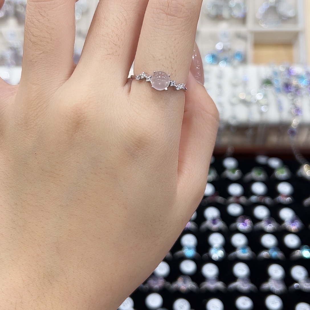 银S925镶嵌芙蓉石戒指