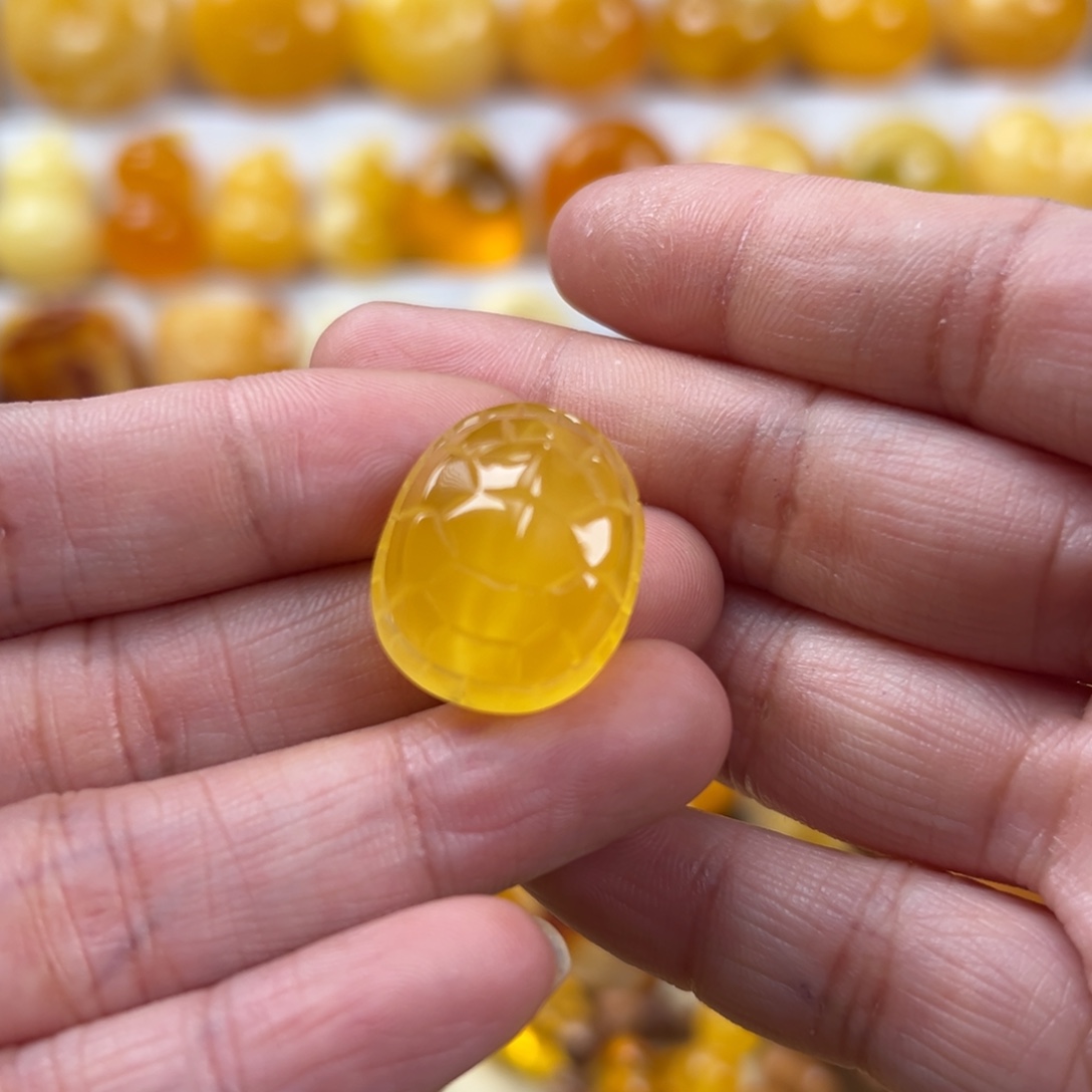 U****蜜蜡未镶嵌颈饰2.8克