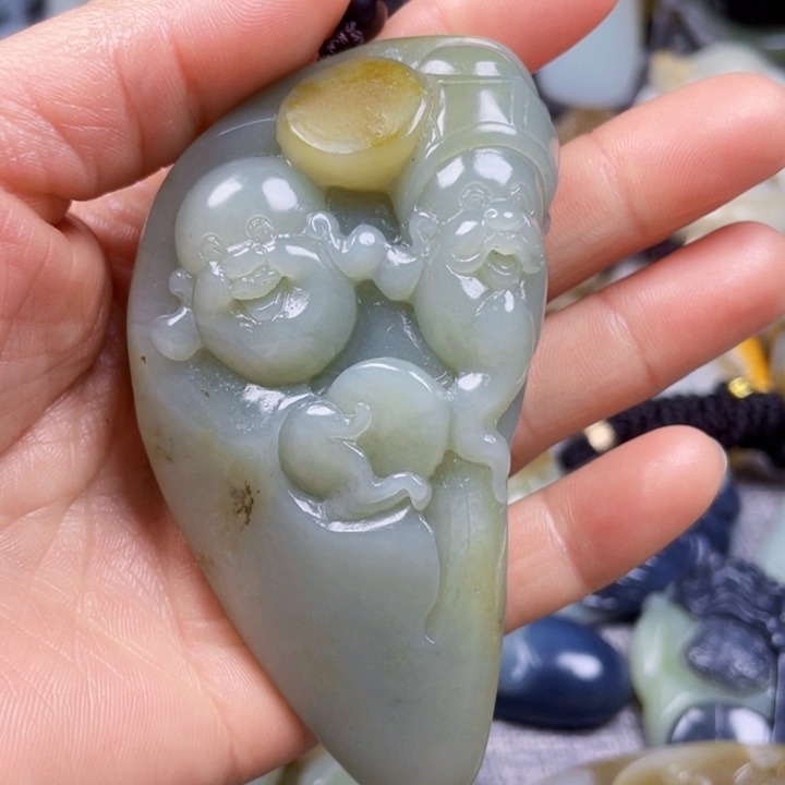 和田玉挂件未镶嵌