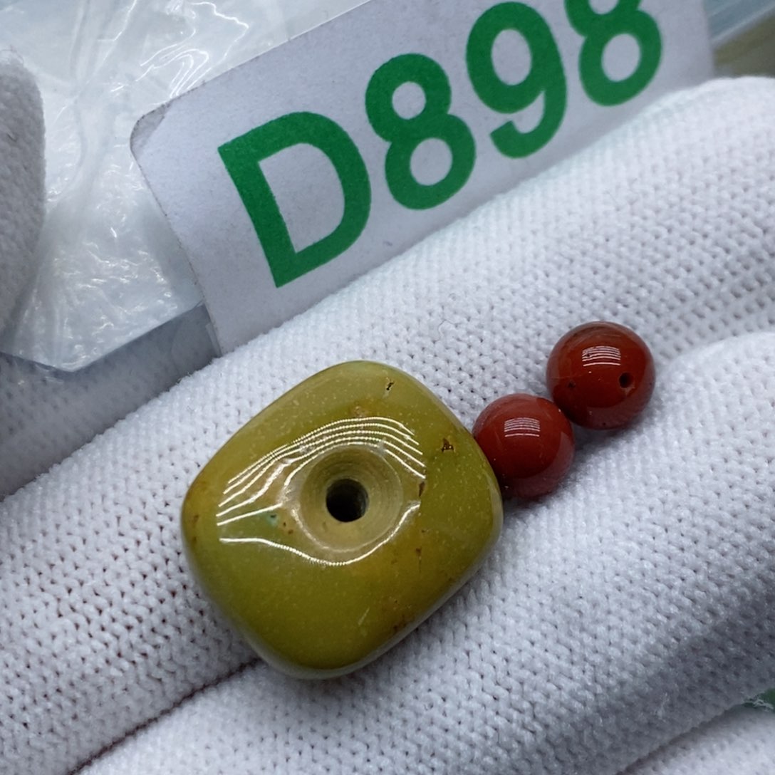 南红玛瑙未镶嵌珠宝奇石