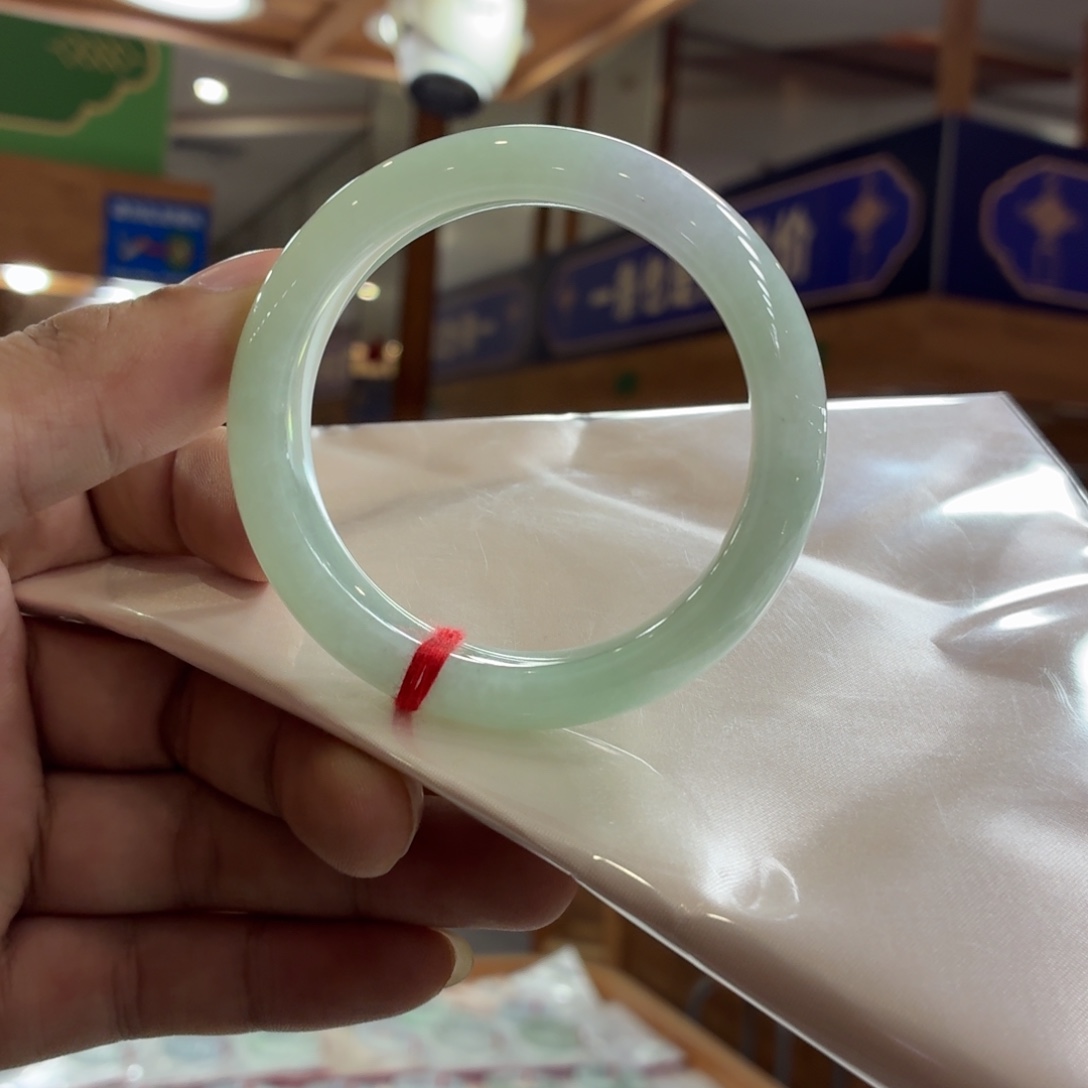 翡翠未镶嵌手镯手镯