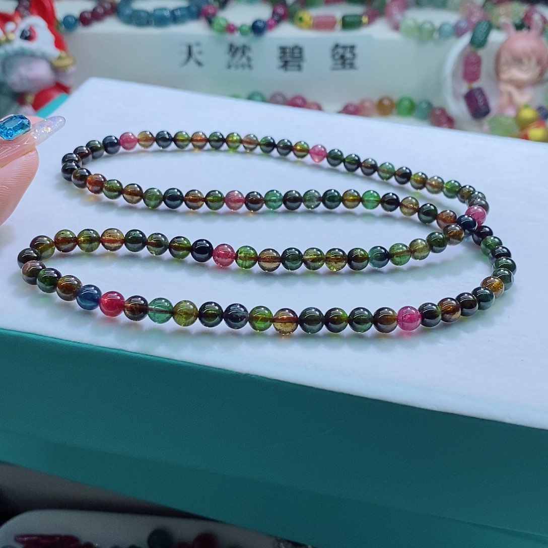 碧玺手链未镶嵌?*芳5.8mm左右