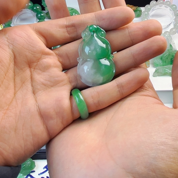 石英质玉吊坠(不含链)未镶嵌