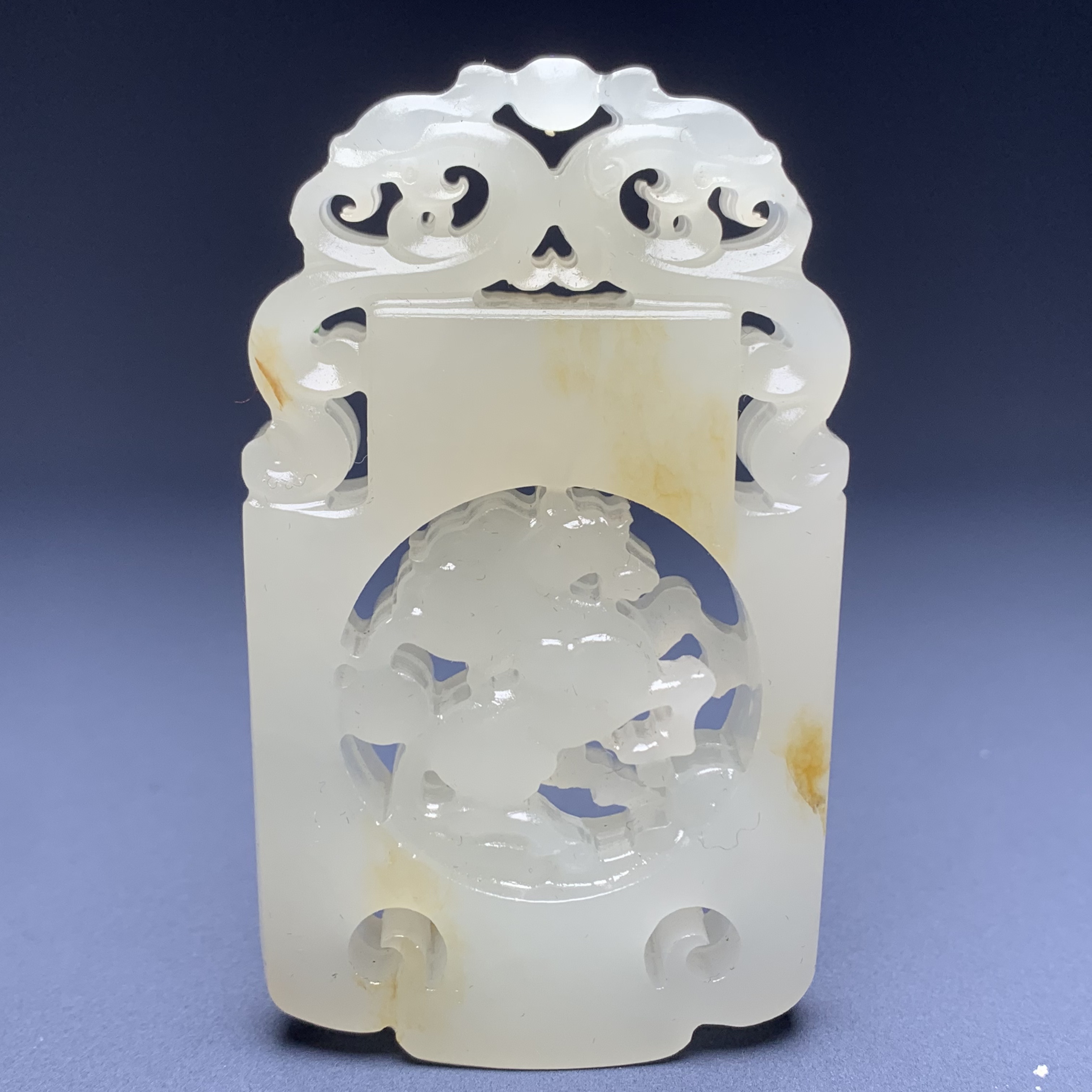 D268海川拍卖和田玉吊坠