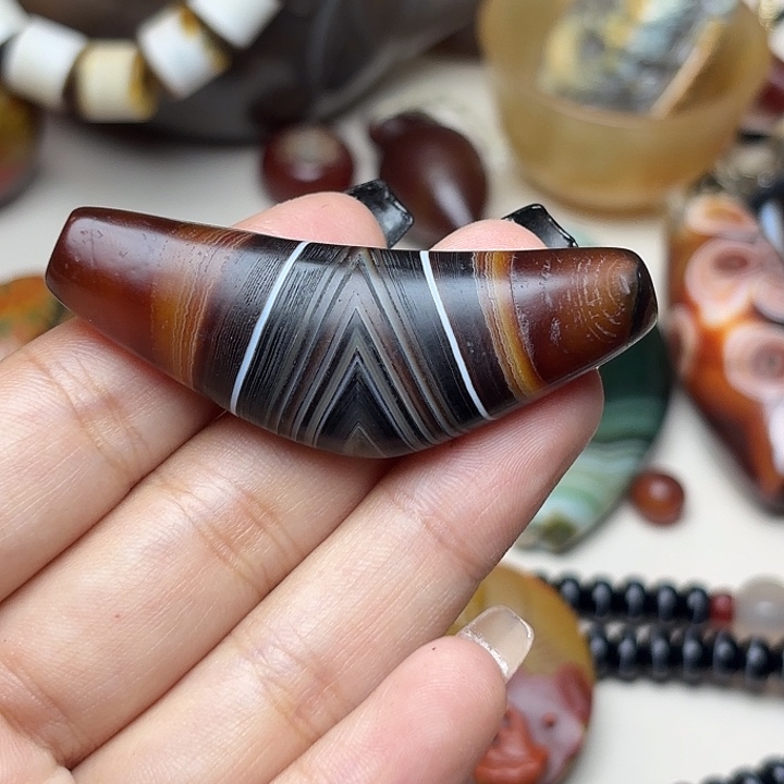 玛瑙/玉髓颈饰未镶嵌