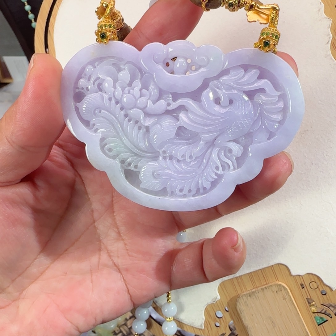 翡翠颈饰未镶嵌仿古