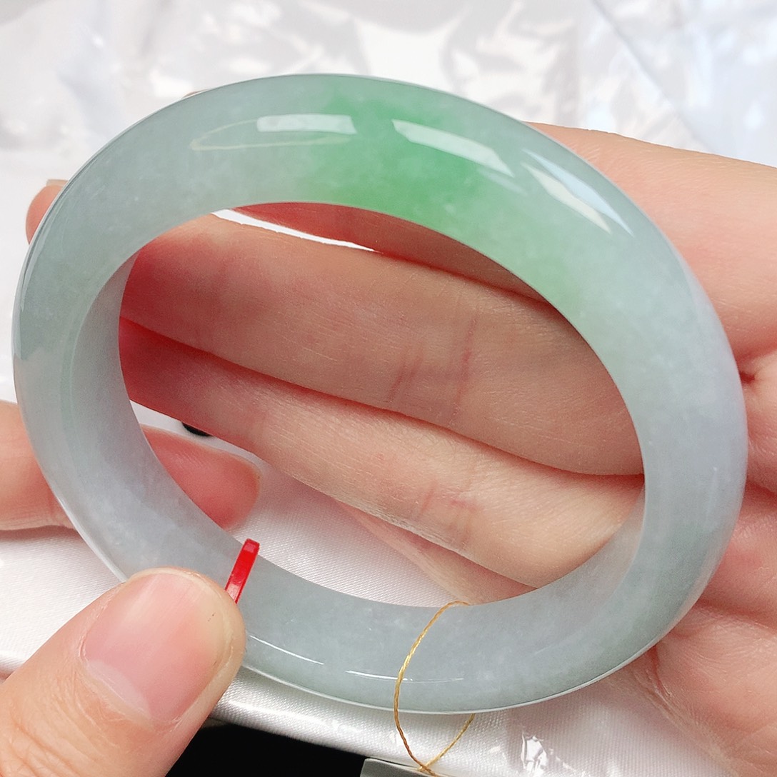 翡翠手镯未镶嵌抖音503