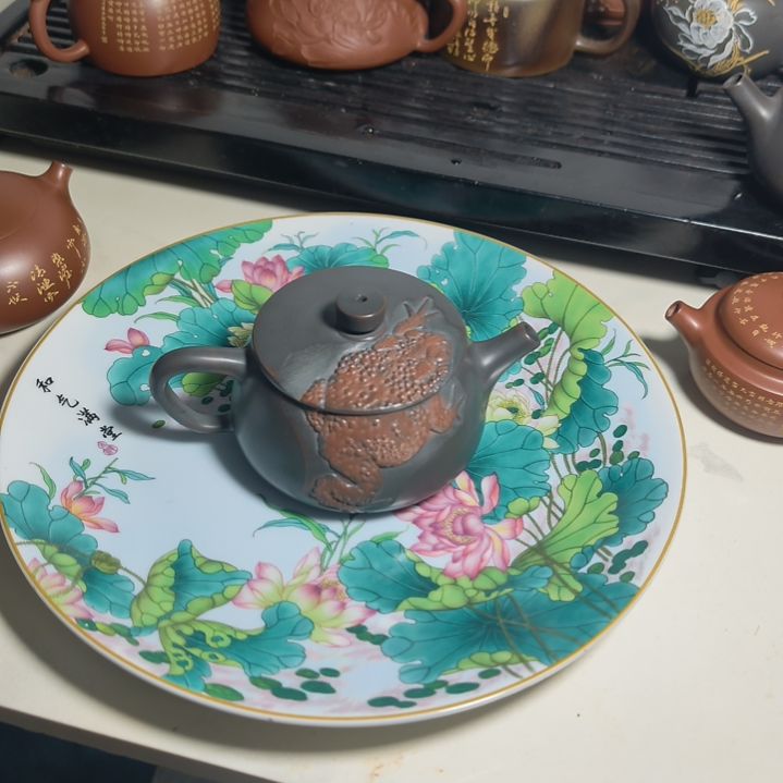 钦州坭兴陶纯手工宽口金蟾浮雕（福利价）