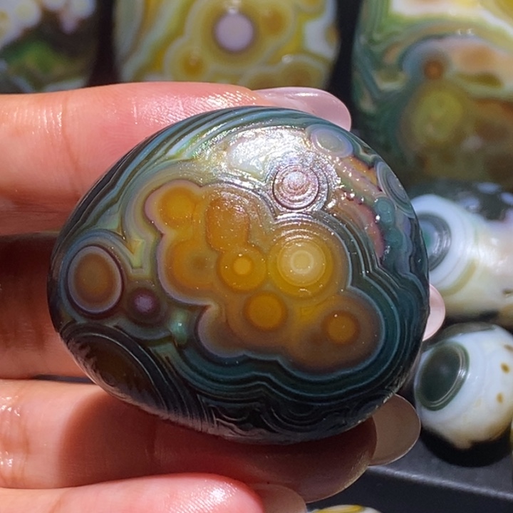 玛瑙/玉髓未镶嵌珠宝奇石35