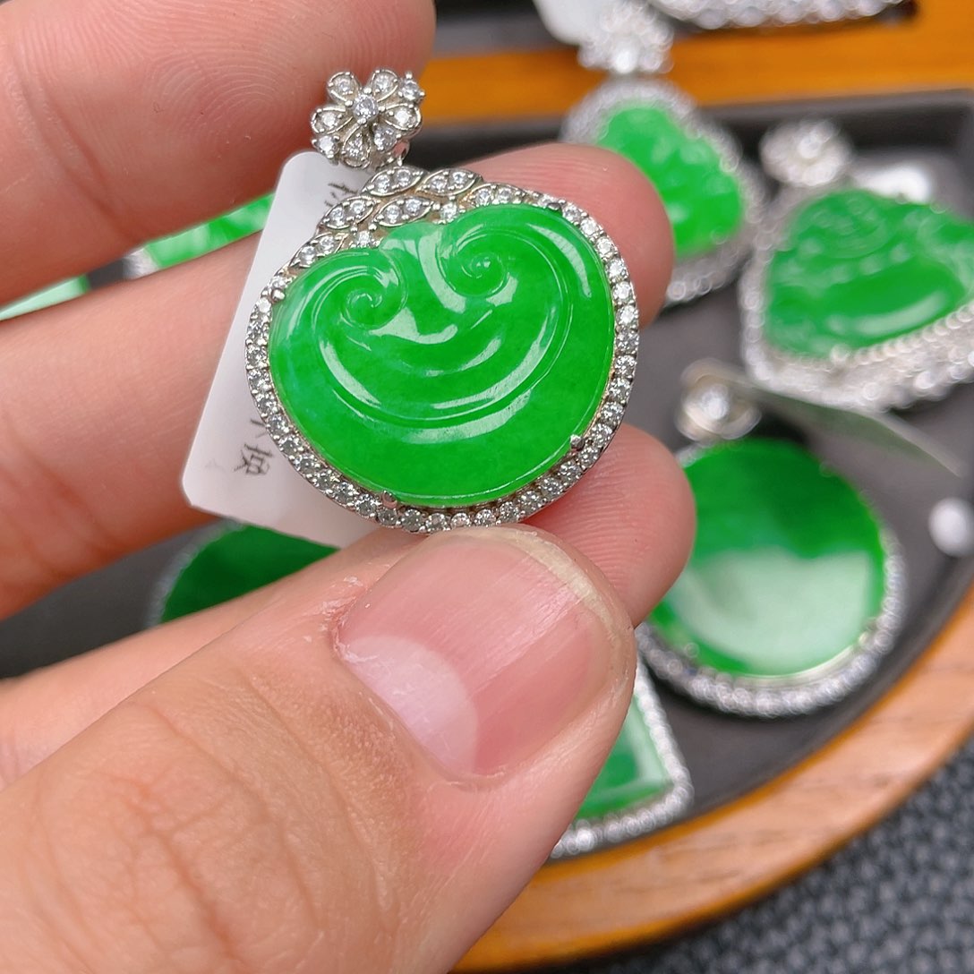 【闪购商品】翡翠吊坠(不含链)银S925镶嵌