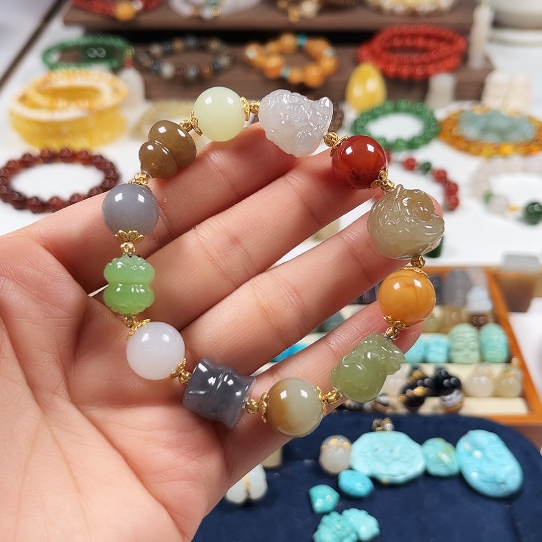 和田玉未镶嵌手链