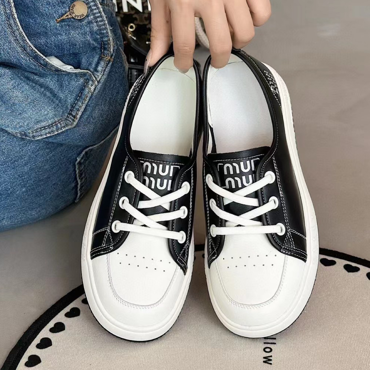 小白鞋女小众休闲透气轻便舒适板鞋2025新款时尚百搭厚底鞋9561-3