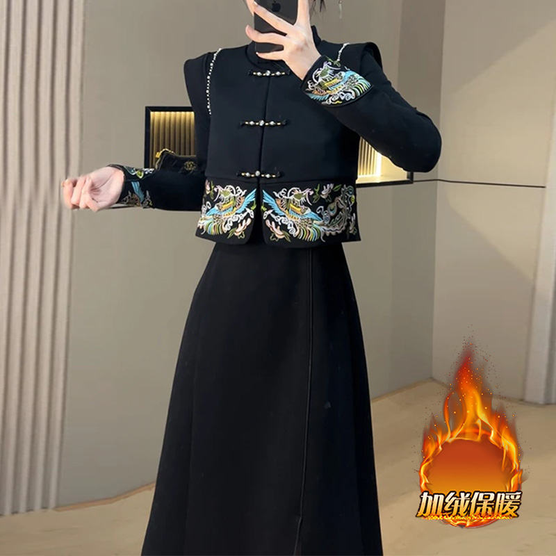 冬季新款加绒保暖刺绣新中式国风复古马甲收腰显瘦连衣裙女两件套