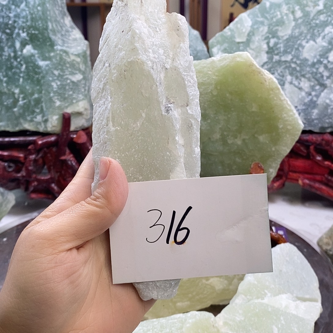 哈***好蛇纹石玉合金珠宝奇石