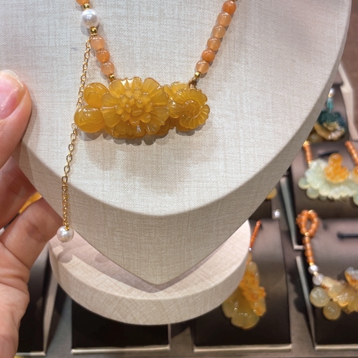 蛇纹石玉未镶嵌吊坠(赠链)