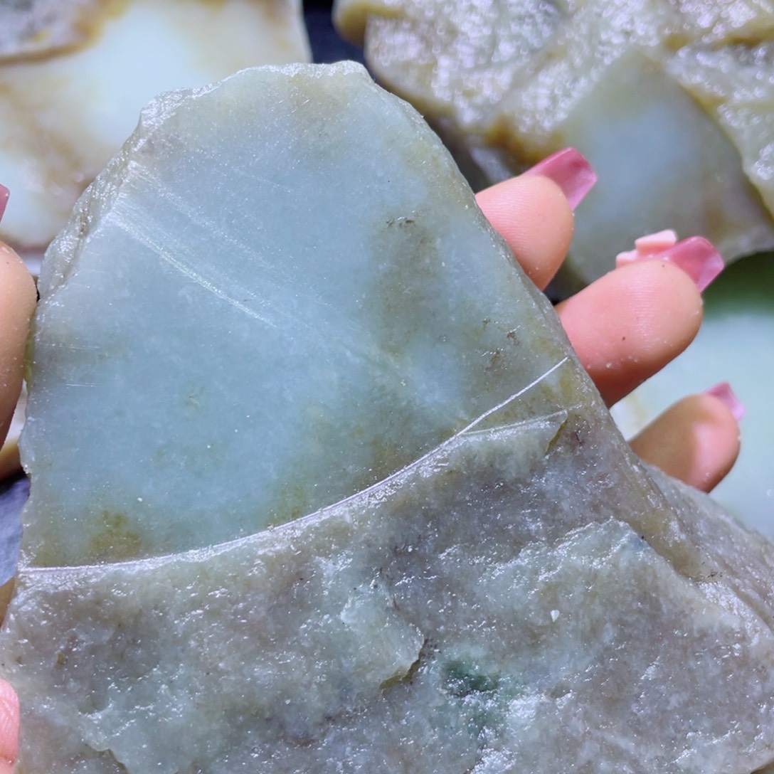 和田玉未镶嵌珠宝半成品