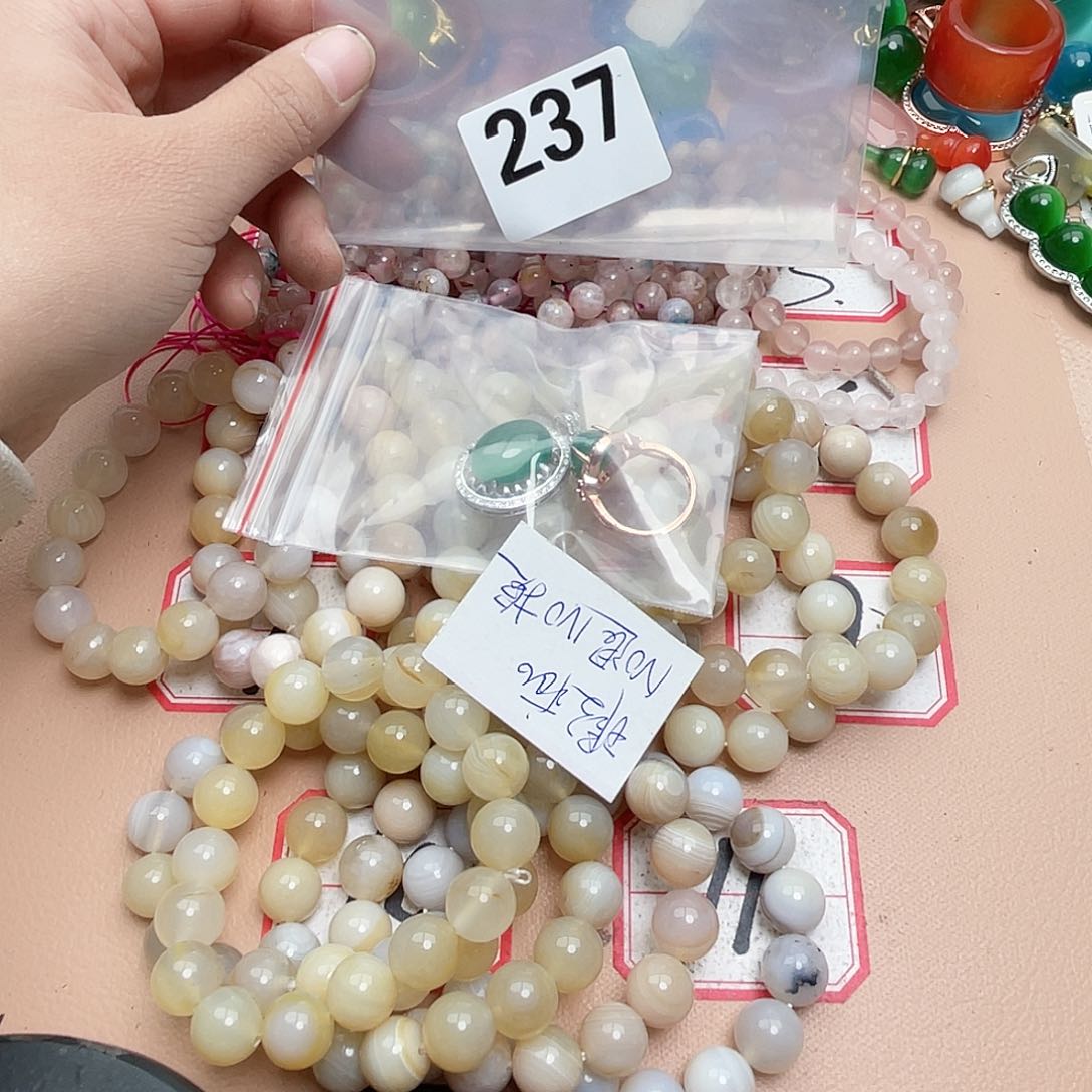 合金颈饰玛瑙/玉髓大*翁