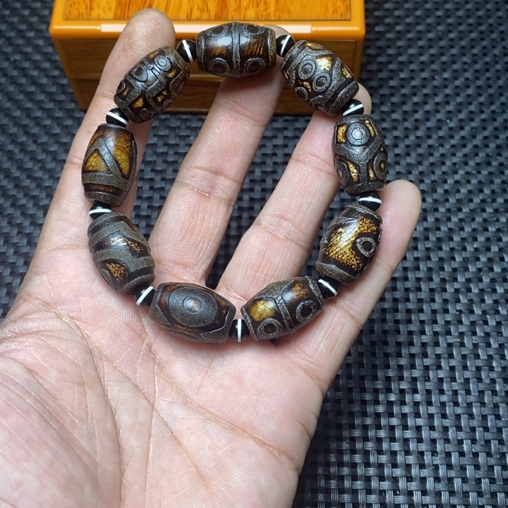 碧***波玛瑙/玉髓未镶嵌手链