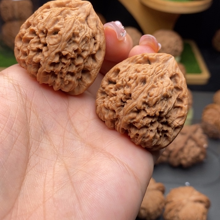 把件文玩核桃南疆石