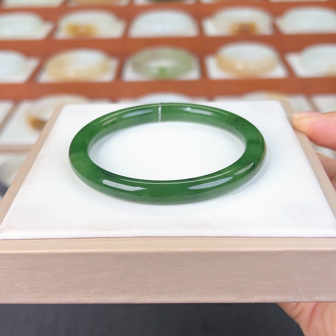 和田玉手镯未镶嵌和田玉碧玉手镯