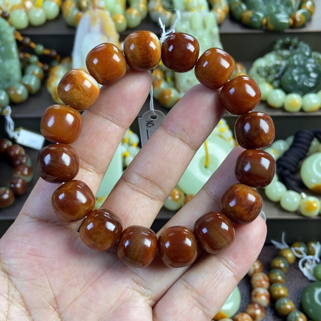 透闪石质玉未镶嵌手串