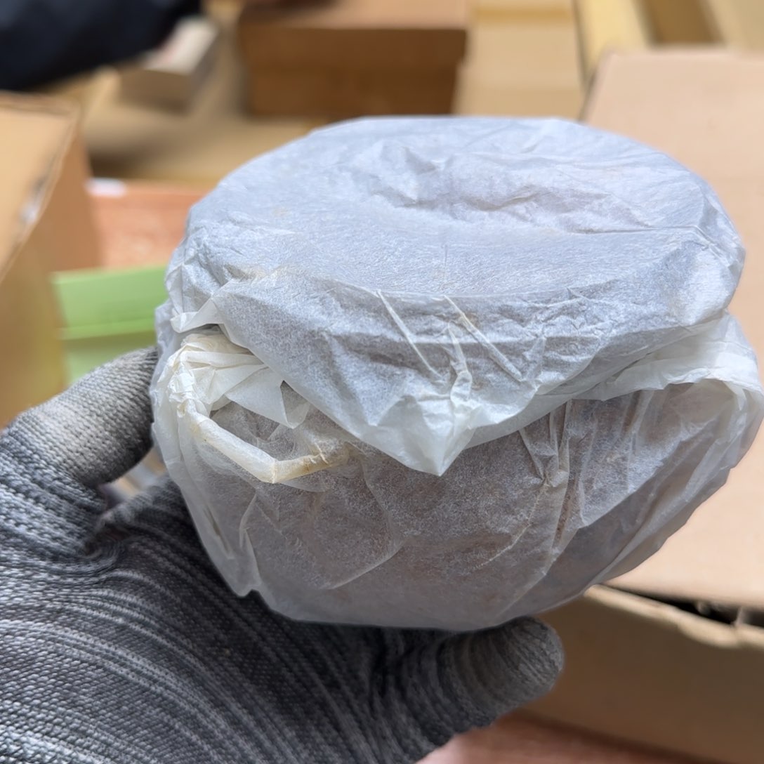 茶宠守**奇色泽之花和红酒